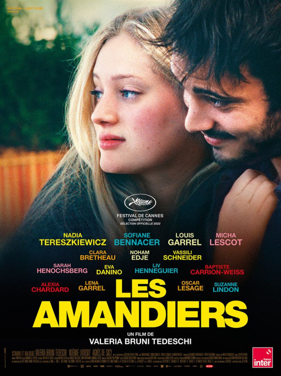 LES AMANDIERS